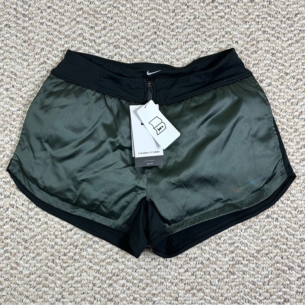 Nike Therma Fit ADV Down Fill Running Division 3” Shorts Women’s Size Small